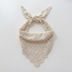 Foulard en maille ajourée